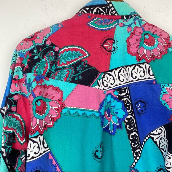 Vtg Frontier Series size Medium Women’s Multicolor Colorful Aztec Western Shirt - Picture 9 of 9